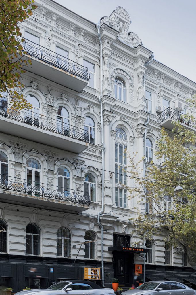 Globe Runner Hostel — сучасний хаб у серці Києва