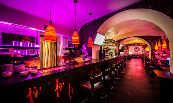 Банкет в ресторане F